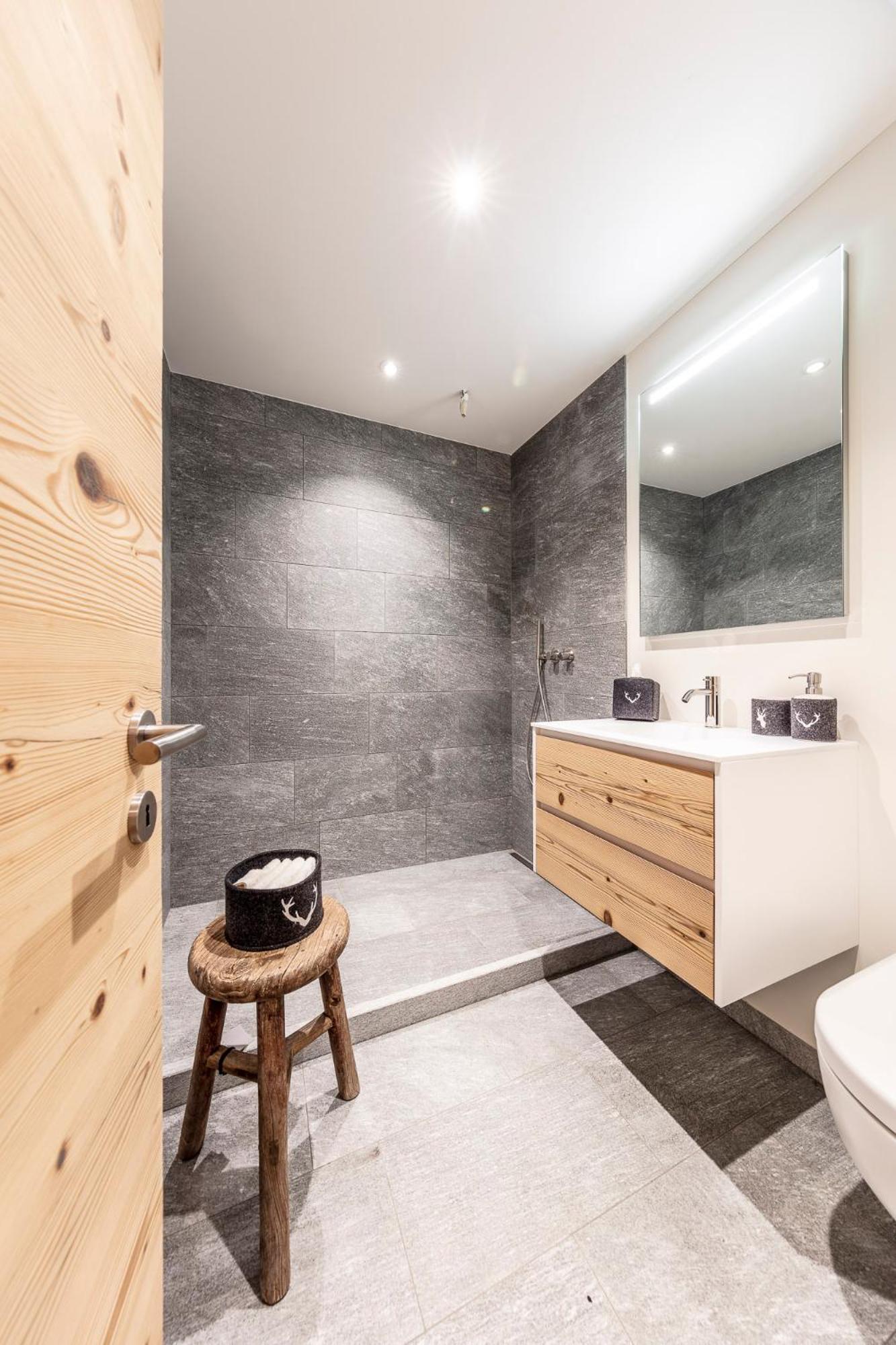 Unique Alpic Style Apartment In The Heart Of Davos Eksteriør billede